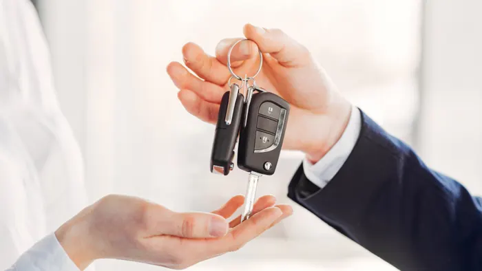 Hindari Penipuan, Lakukan 4 Langkah Ini Saat Membeli Mobil di Dealer
